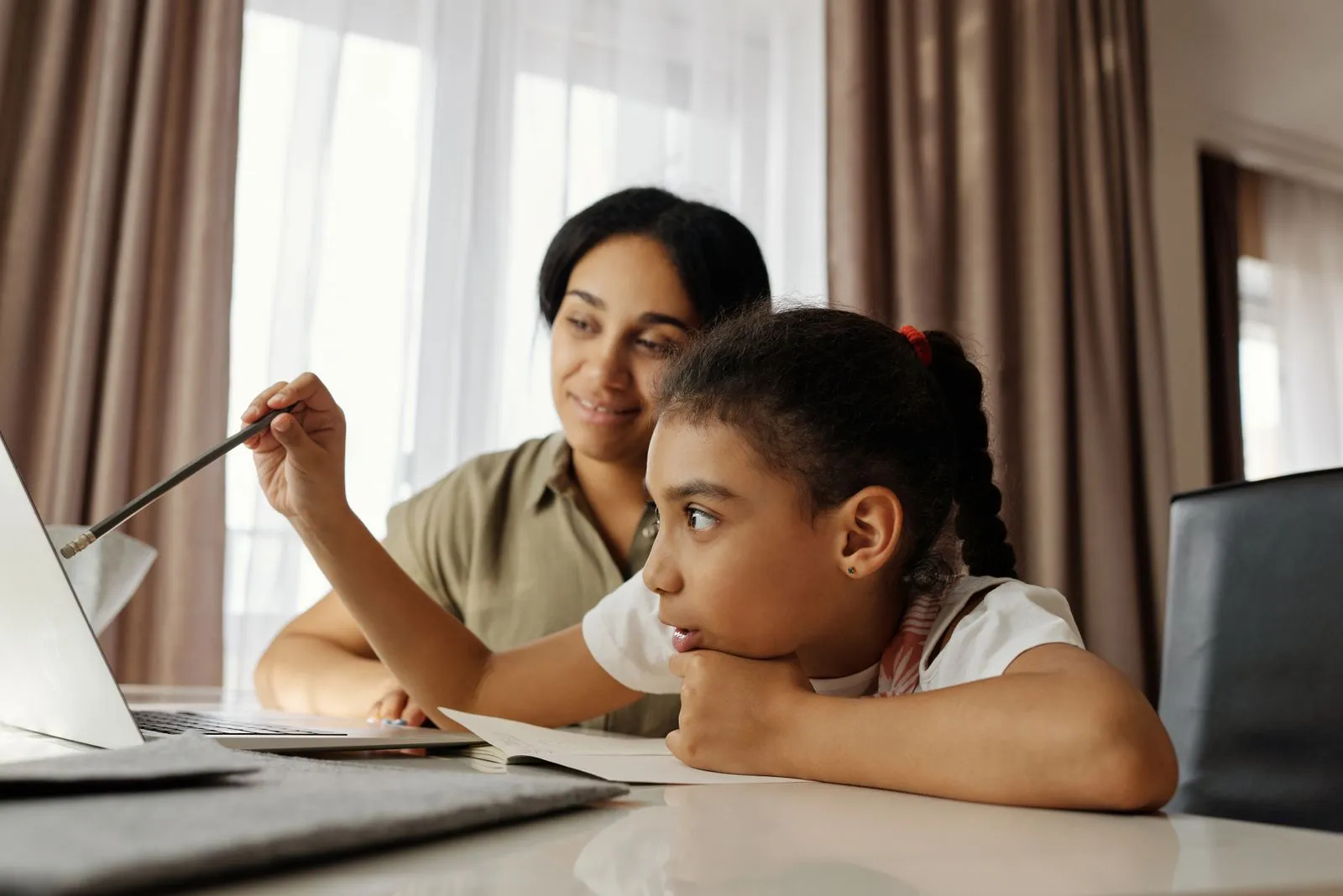 How to Help a Child Manage School Anxiety
